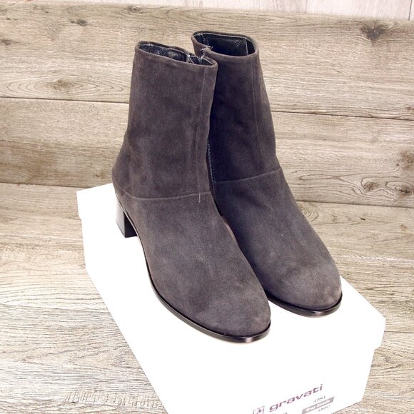 * NEW * $880 GRAVATI Neiman Marcus Women's 11 M Short Boot 4981 * add $15 Trees - Picture 1 of 15